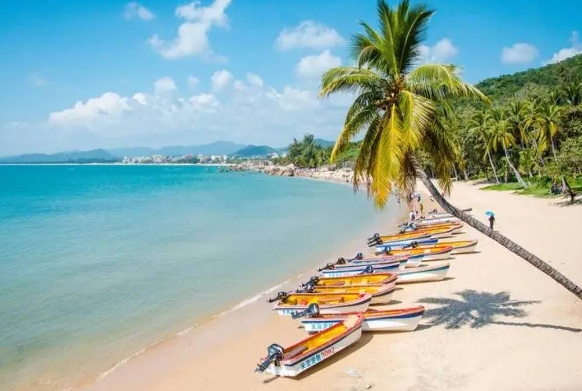 海南岛阳光海岸,海风轻拂下的惬意时光