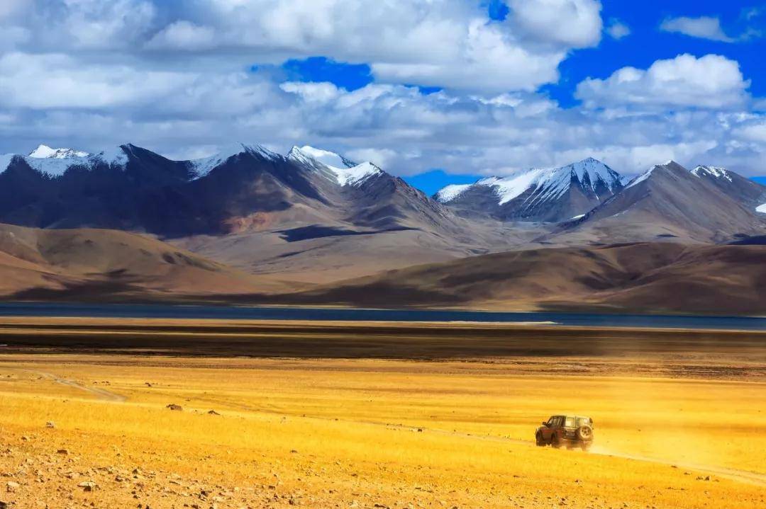 高原梦想之地，西藏的壮美画卷